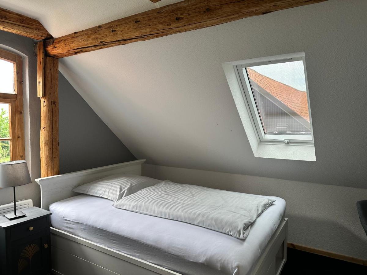 1852 Landgasthof- Ferienwohnung Elze Exterior photo